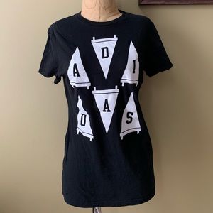 Adidas T-Shirt